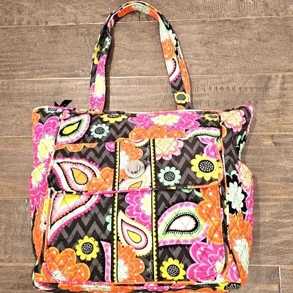 Vera Bradley Quilted Ziggy Zinnia Pattern Women's Cotton Tote Bag